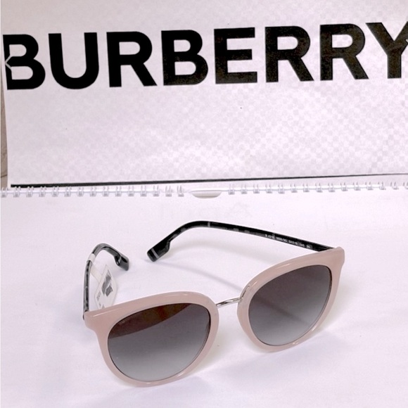 New Burberry BE4316 3899/8G Willow Beige Sunglasses - Picture 1 of 16